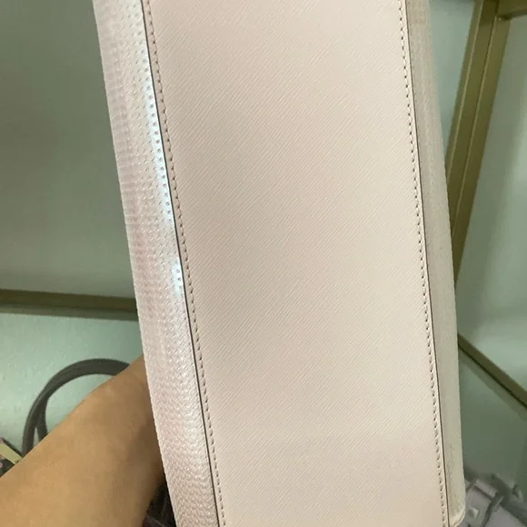 SOLD Kate Spade Pink Crossbody Bag Textured Sophistication - Picture 4 of 4